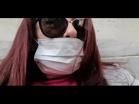 ❤️ Η Νικολέτα εκδικείται τον γείτονά της και κατουράει στο γκαράζ του (Ειδικό Covid19 Ιταλική καραντίνα) ️❌ Ρωσικό πορνό ❌❤
